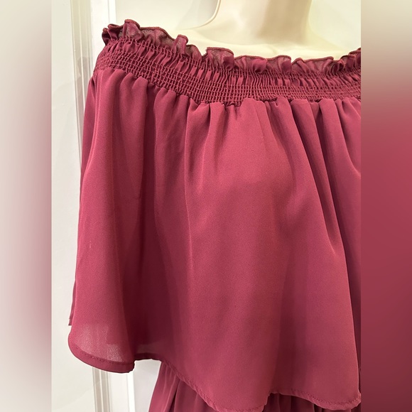 Peach Love Burgundy Plum Off Shoulder Shorts Romper Size S - Picture 3 of 8